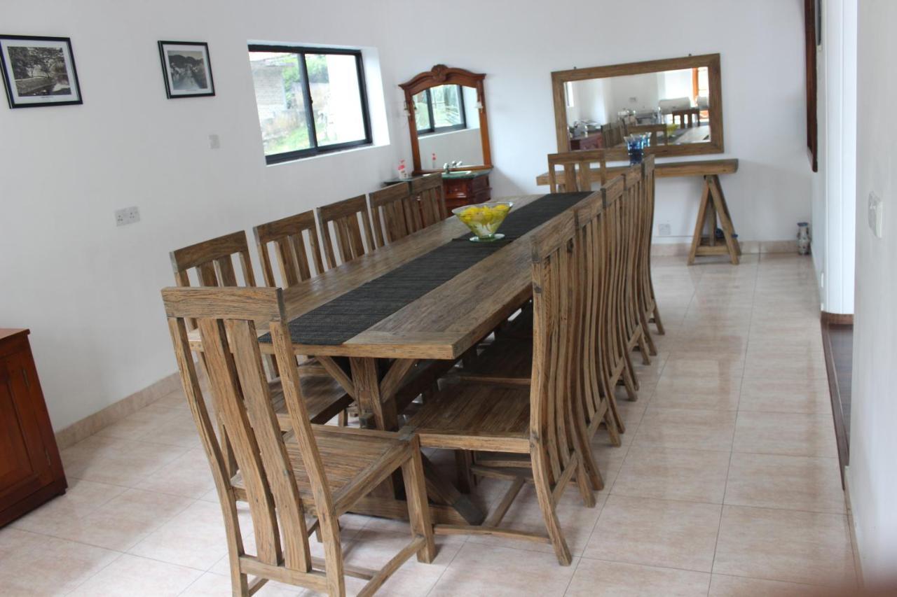 Hillcrest Villa Перадения Екстериор снимка